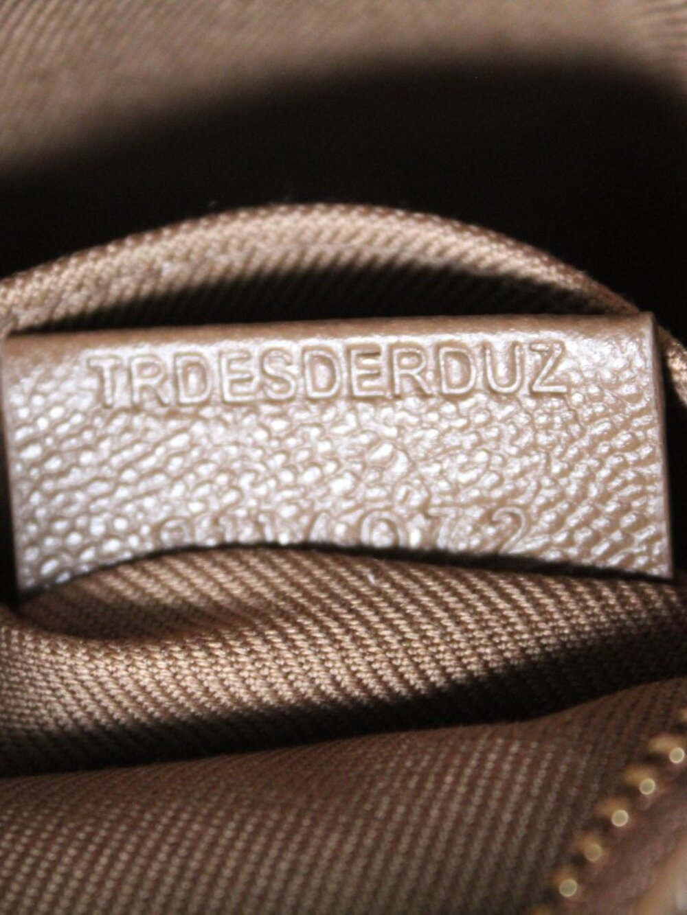 NWT Burberry Earth Check Zip Top Camera Case Crossbody Shoulder Bag - Picture 9 of 9